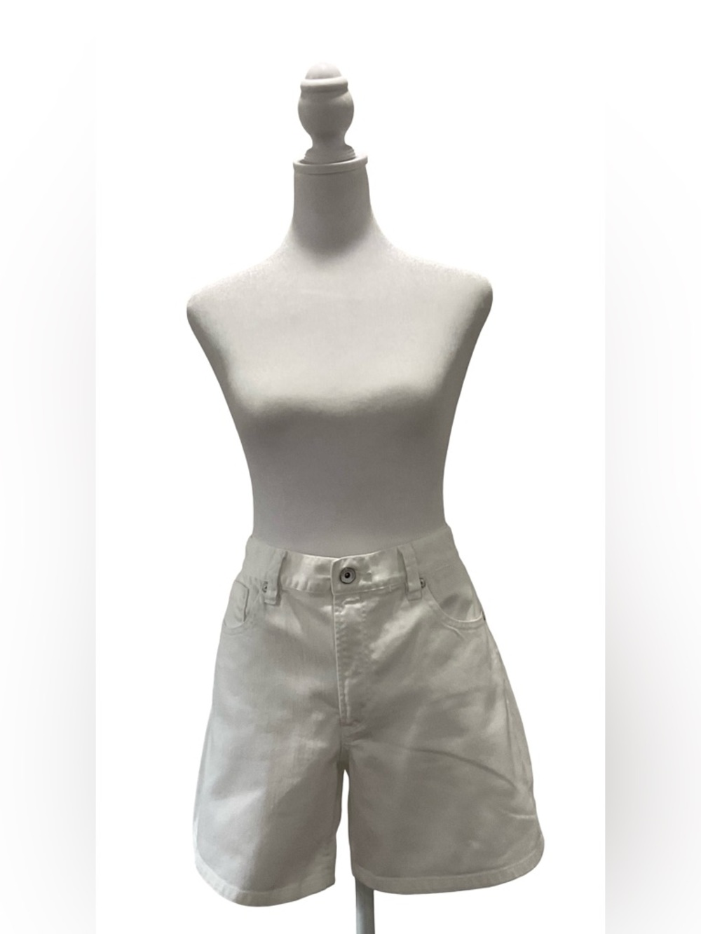 Calvin Klein Jeans White Denim "Weekend" Shorts - Size 10 women